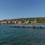 Floating Sea House Shark 3 Portorož