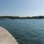 Floating Sea House Shark 3 *