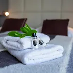 Floating Sea House Shark 3 * Portorož