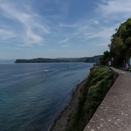 Floating Sea House Shark 3 Lägenhet Portorož
