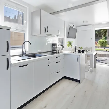 Floating Sea House Shark 3 Lägenhet