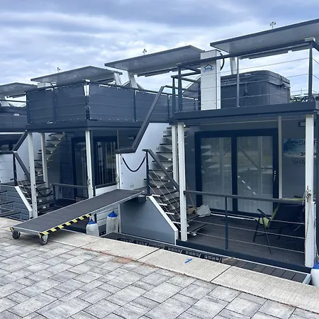 Floating Sea House Shark 3 *