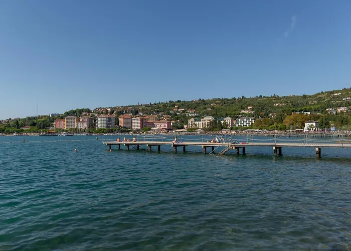 Floating Sea House Shark 3 Portorož