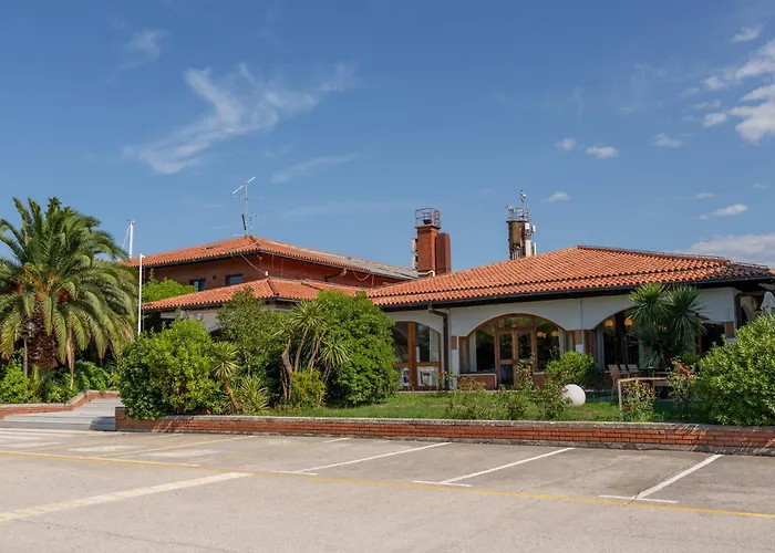 Floating Sea House Shark 3 Appartement Portorož